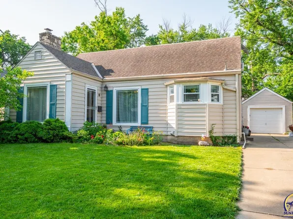 311 SW Hillside Dr, Topeka, KS 66611