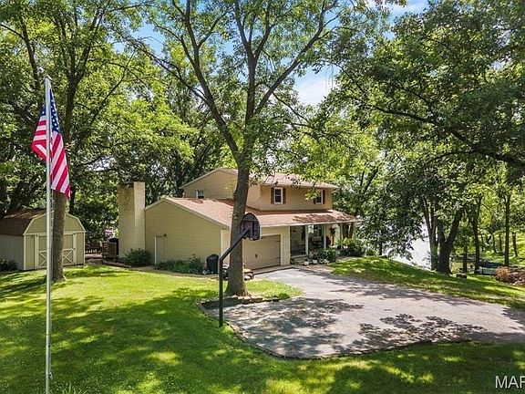 3rd image of 12 Del Mar Ct