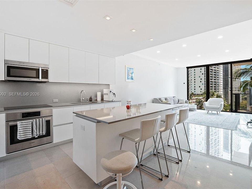 1st image of 68 SE 6th St APT 805
