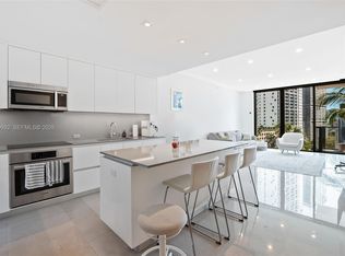 Reach Condo, Miami, FL 33131