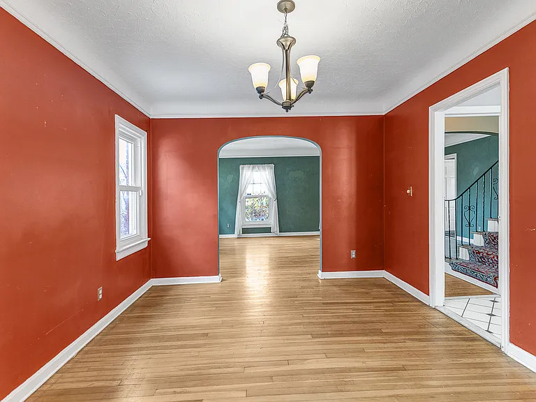 2317 Canterbury Rd — Photo 7