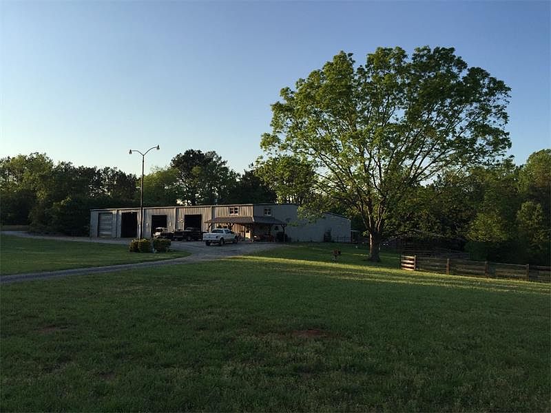 1st image of 430 Liberty Ln