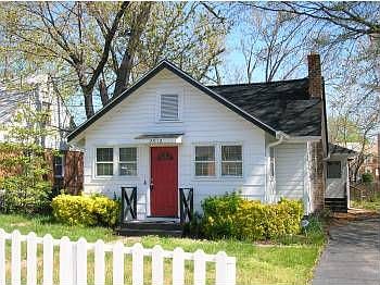 2nd image of 2912 Groveton St