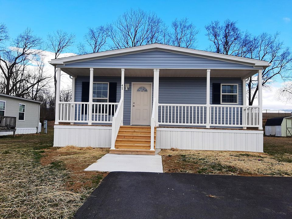 Exterior Image