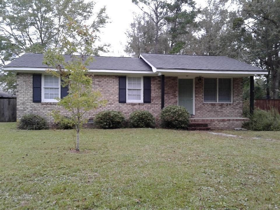 1st image of 3488 Oswald St