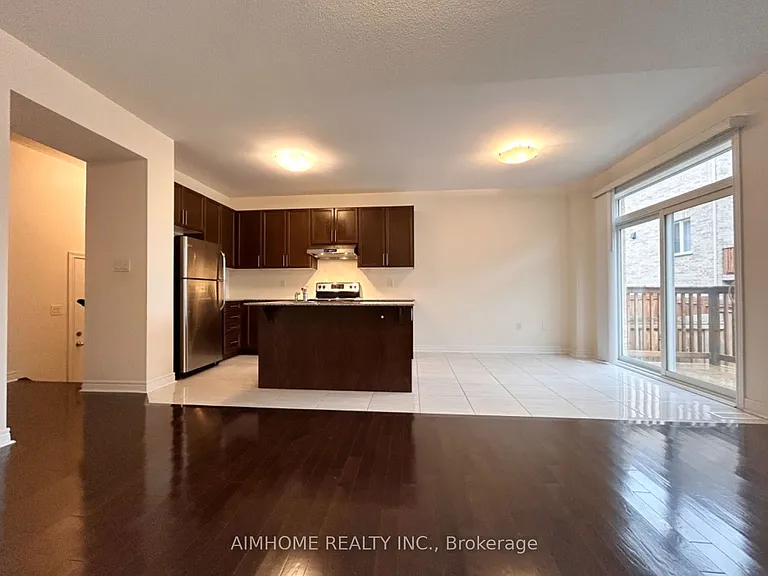 202 Harbord St — Photo 8