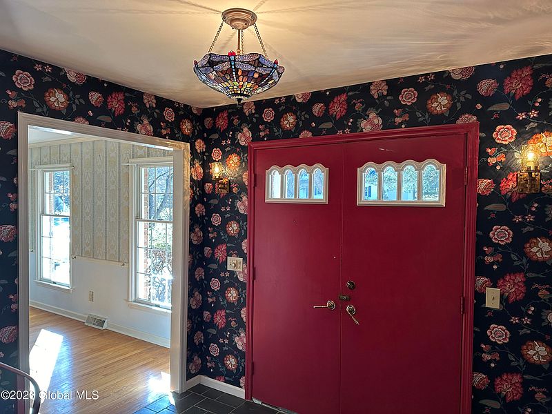 4th image of 1308 Fox Hollow Road
