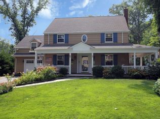 127 Chatham St, Chatham, NJ 07928