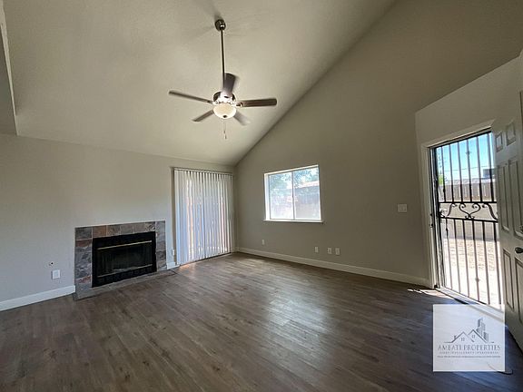 3rd image of 7016 N Thorne Ave #104
