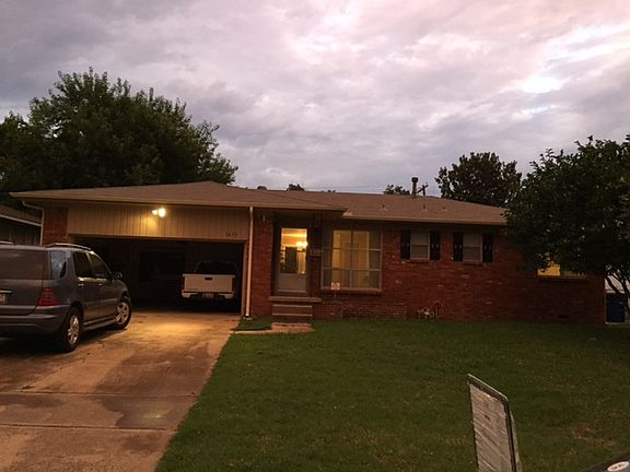 4th image of 1615 E 55th Pl