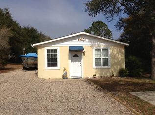 115 Arizona St, Lanark Village, FL 32323