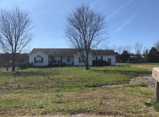 2636 Valley Ln, Lewisburg, TN 37091