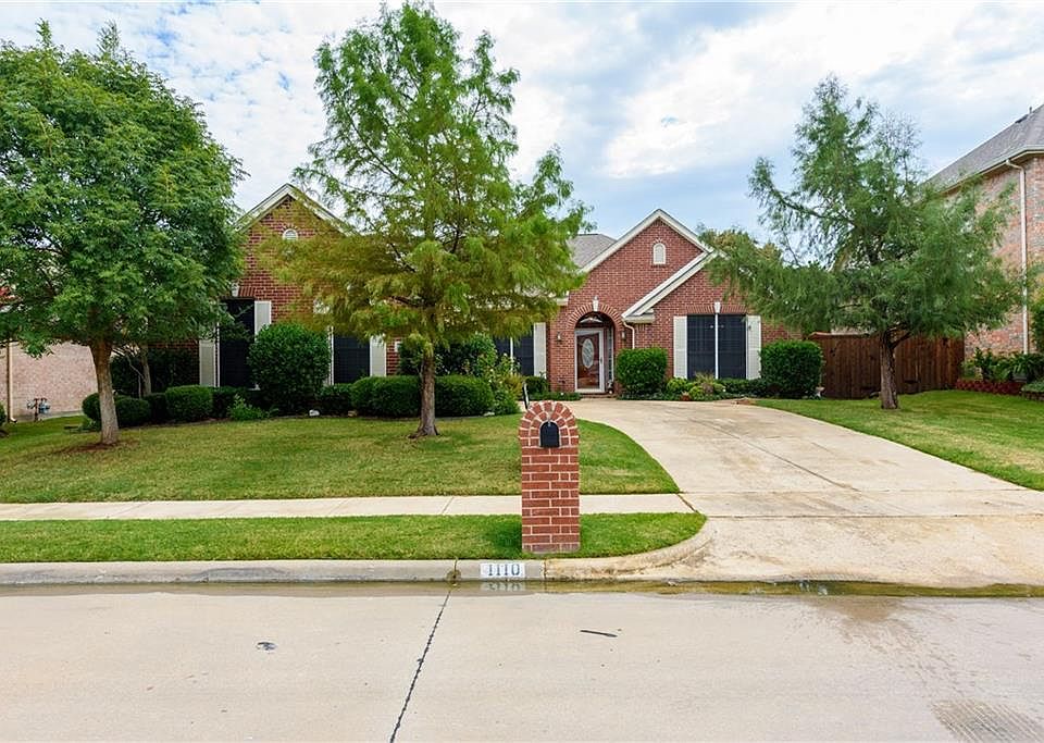 1st image of 1110 Oakhollow Dr