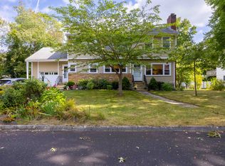 25 Harris Ave #1, Wellesley Hills, MA 02481