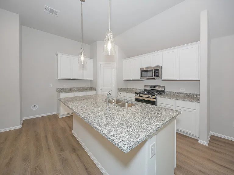 13156 Zion Dr — Photo 21