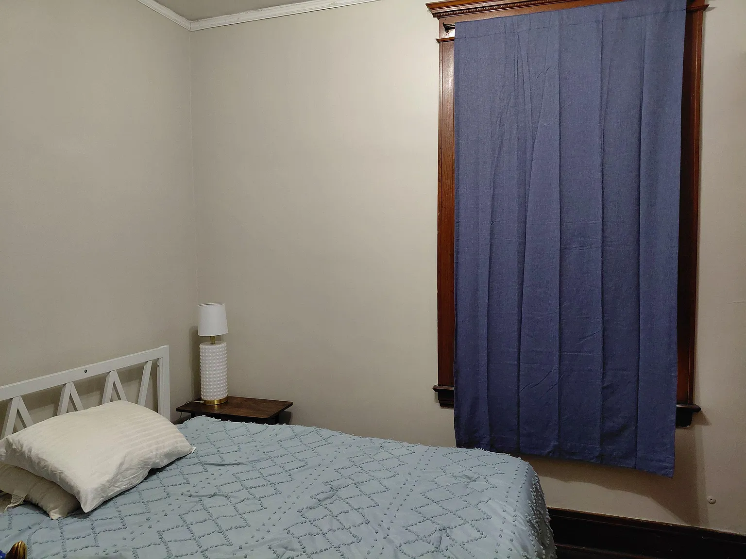 3 bed, 1.0 bath, 1100 sqft, $1,170 — Photo 2