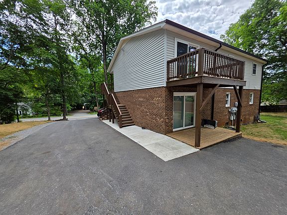 5th image of 609 N Main St #609