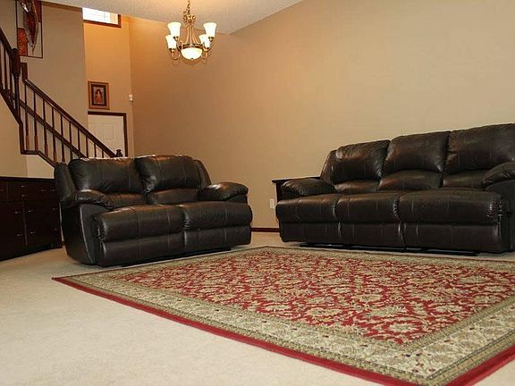 Spacious Great Room (side)