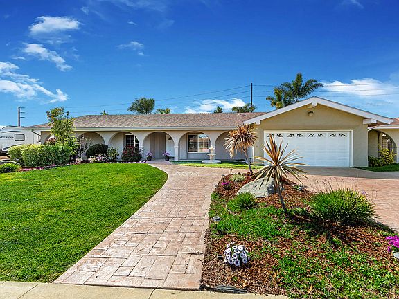 5th image of 3167 N Goldenspur Dr