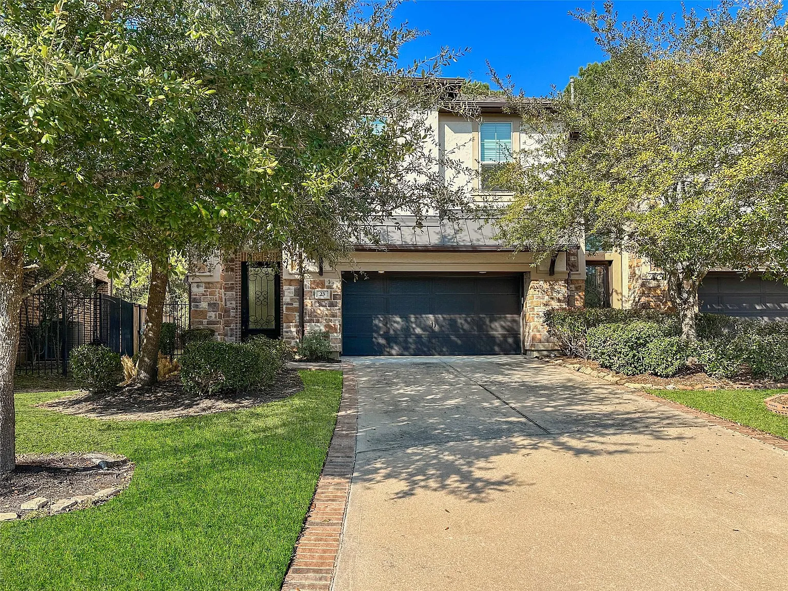 3 bed, 2.5 bath, 2569 sqft, $3,100 — Photo 4