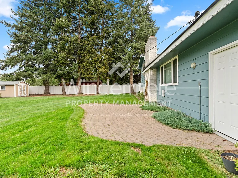 14920 E 14th Ave — Photo 27