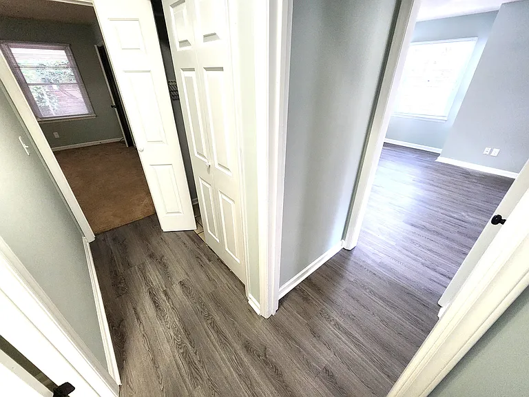 2000 Water Oak Dr #1-A — Photo 12