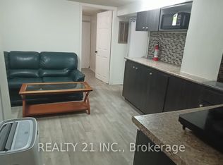 571 Danforth Rd #BASEMENT, Toronto, ON M1K1E1