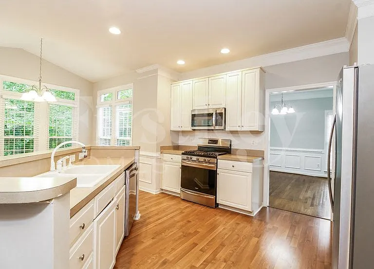 5386 Beechmont Dr — Photo 6