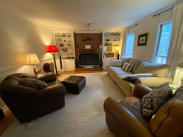 348 Johnson Ferry Rd — Photo 8