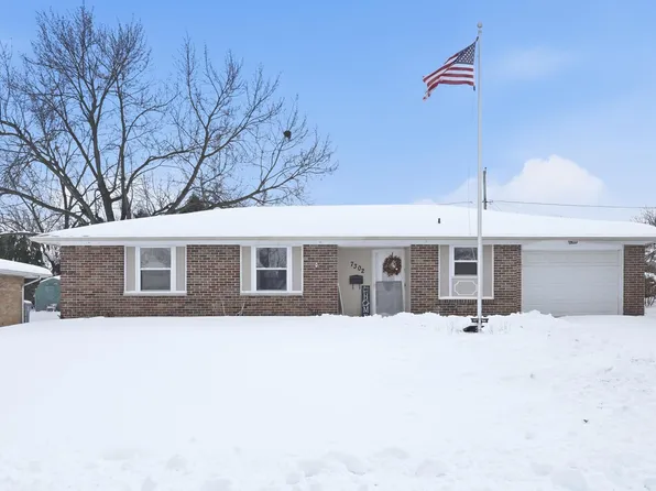 7302 Belle Plain Dr, Huber Heights, OH 45424