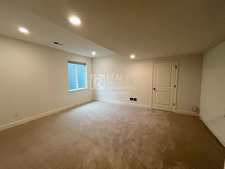 5992 Central Park Blvd — Photo 14