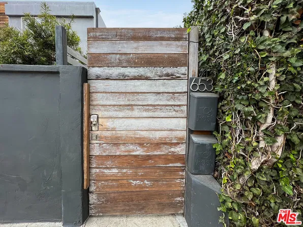 653 Sunset Ave #B, Venice, CA 90291