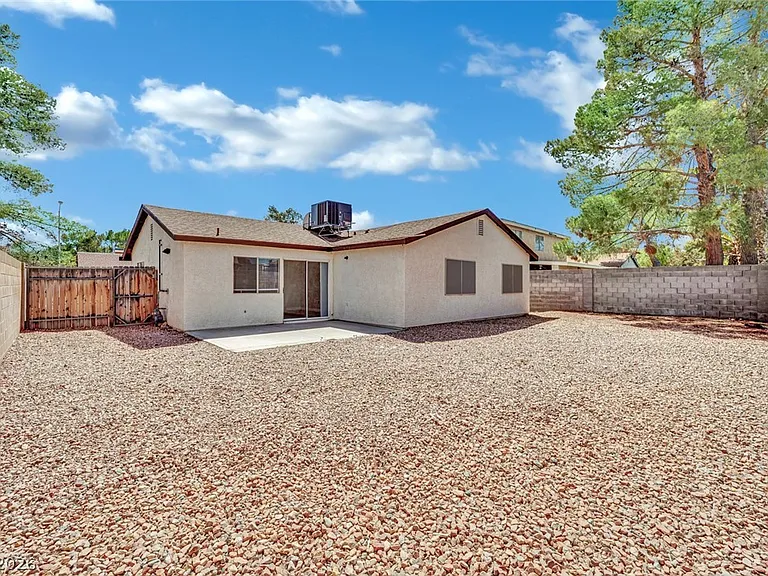 7156 Enterprise Dr — Photo 28