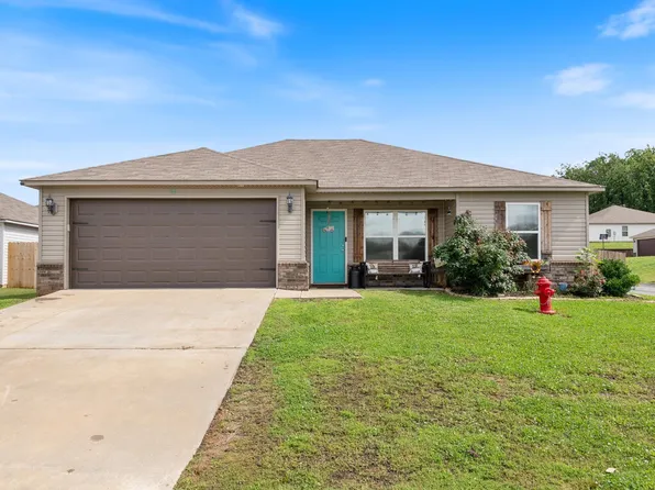 35 Summer Breeze Rd, Conway, AR 72032