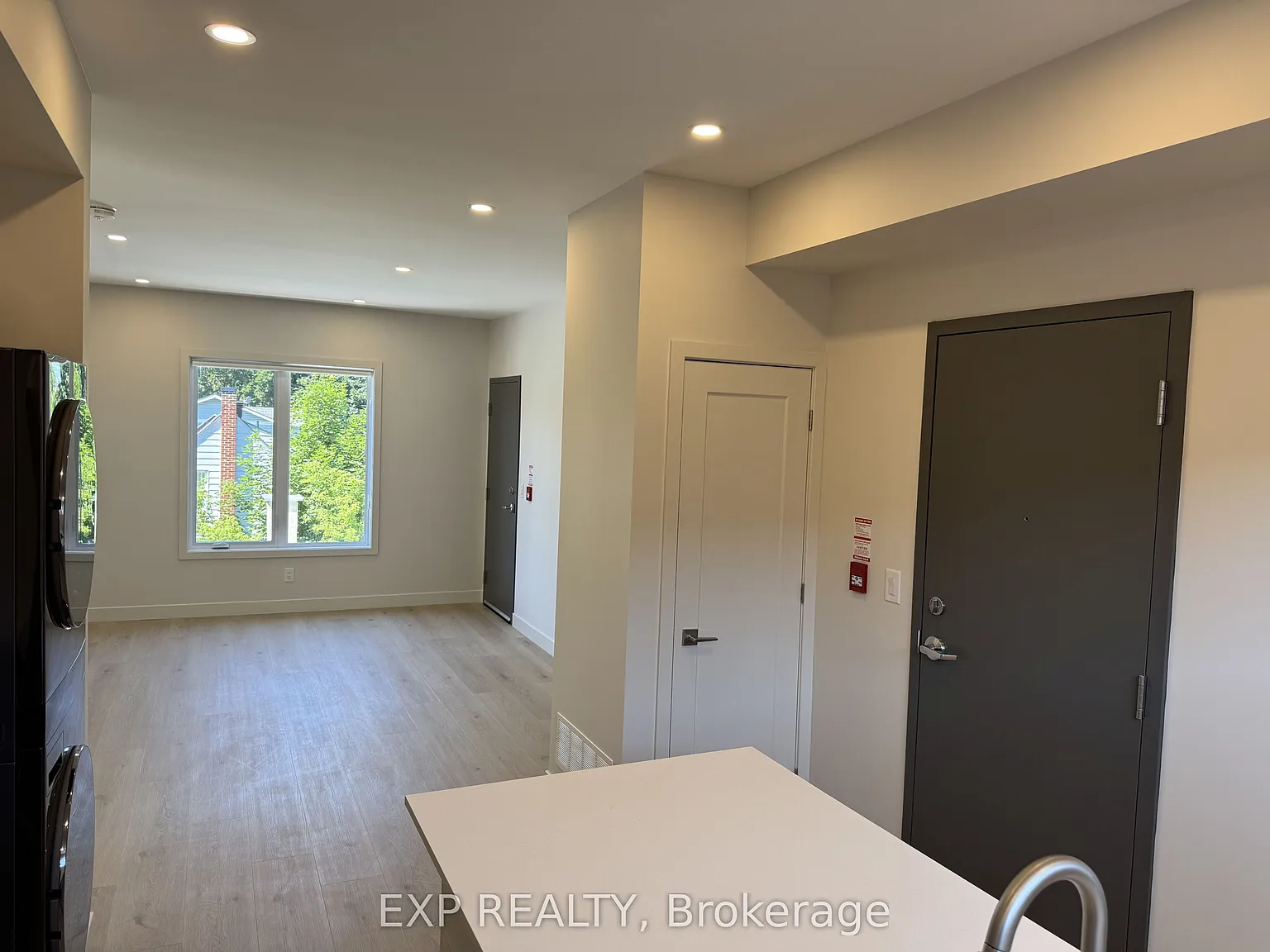 2 bed, $2,300 — Photo 2