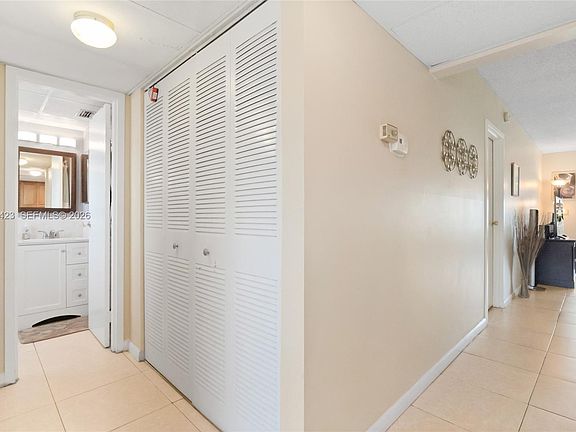 5th image of 1020 Country Club Dr APT 206