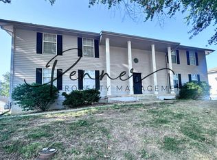 1310 Valley Woods Ct UNIT D, Grain Valley, MO 64029