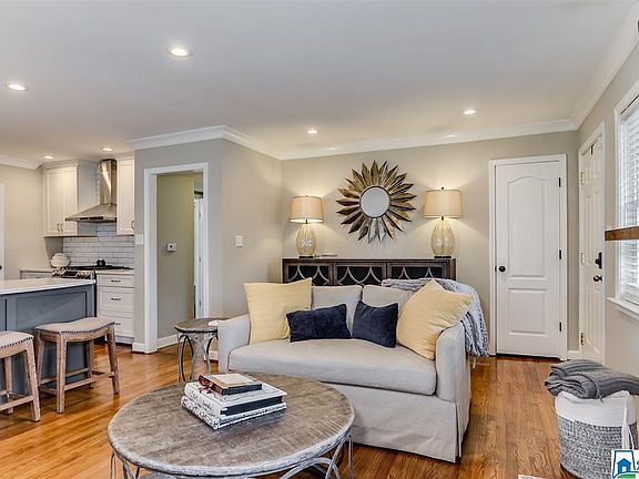 5th image of 2128 Larkwood Dr