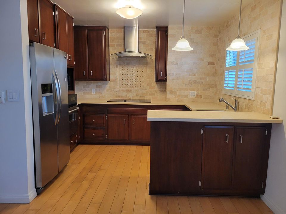 1st image of 1632 Camden Ave APT 302