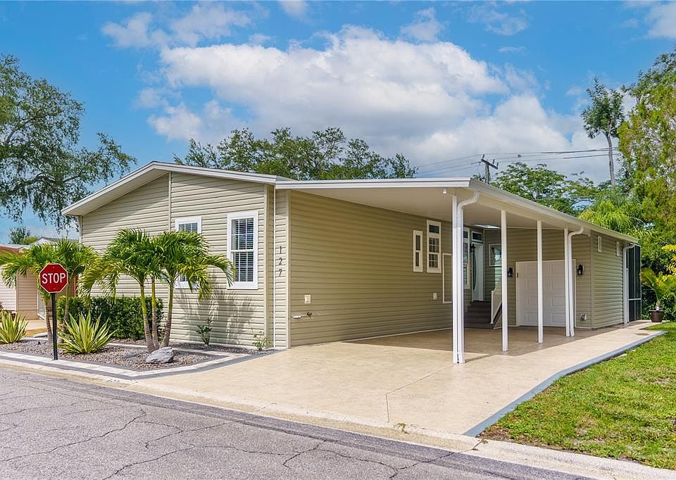 1st image of 127 OAKWOOD BOULEVARD