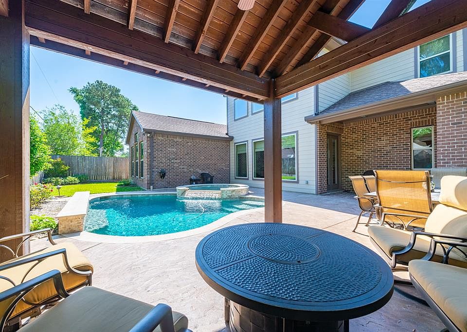 Fabulous recent construction in Nottingham West offers an incredible floorplan perfect for entertaining family and friends. This home is filled with superlatives from the from door to the backyard complete with pool.