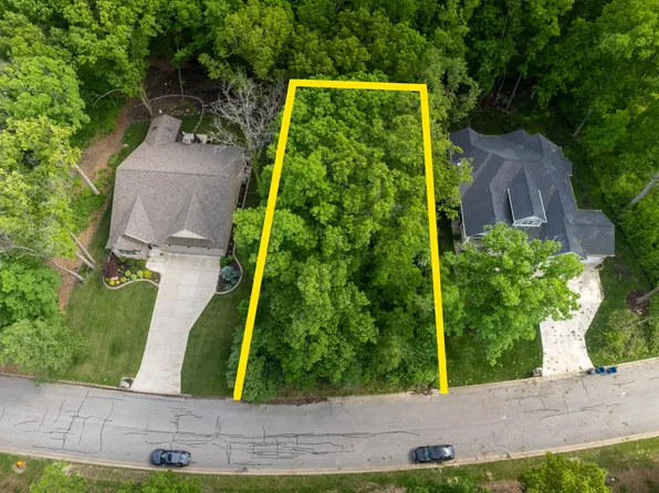 736 Druim Trl, Crown Point, IN 46307