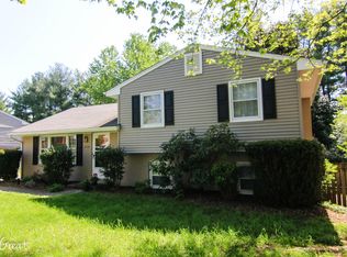 3710 Meadowlark Rd, Roanoke, VA 24018