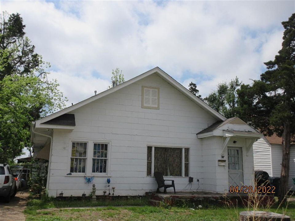 2nd image of 1016 NW 98th St