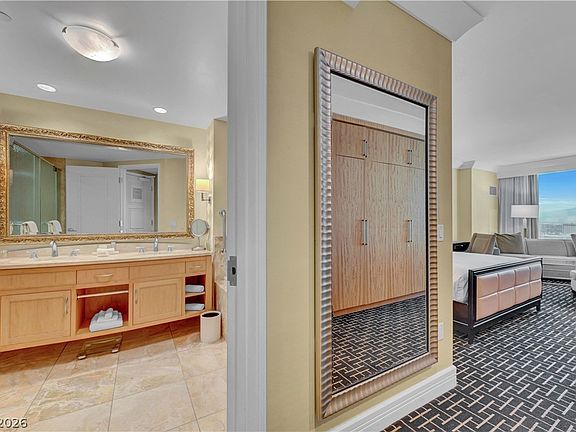 4th image of 2000 N Fashion Show Dr Unit 2815