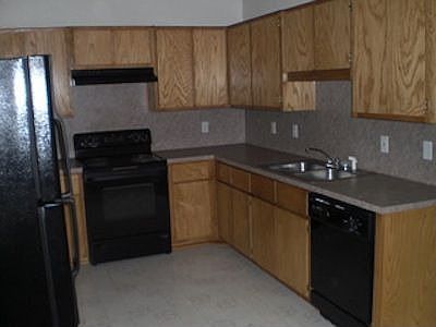 5th image of 2705 Lucille Dr #A