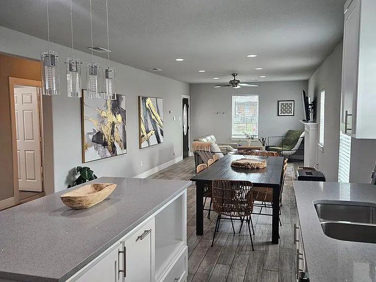 235 W Woodin Blvd — Photo 13