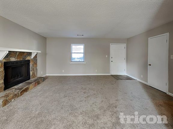 3rd image of 2914 Sagemont Pl