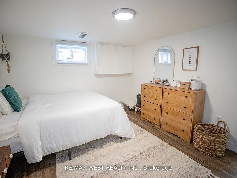 93 Peel St #2 — Photo 24
