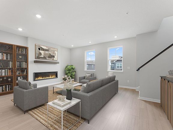 2nd image of 2902 Kepler Ave NE